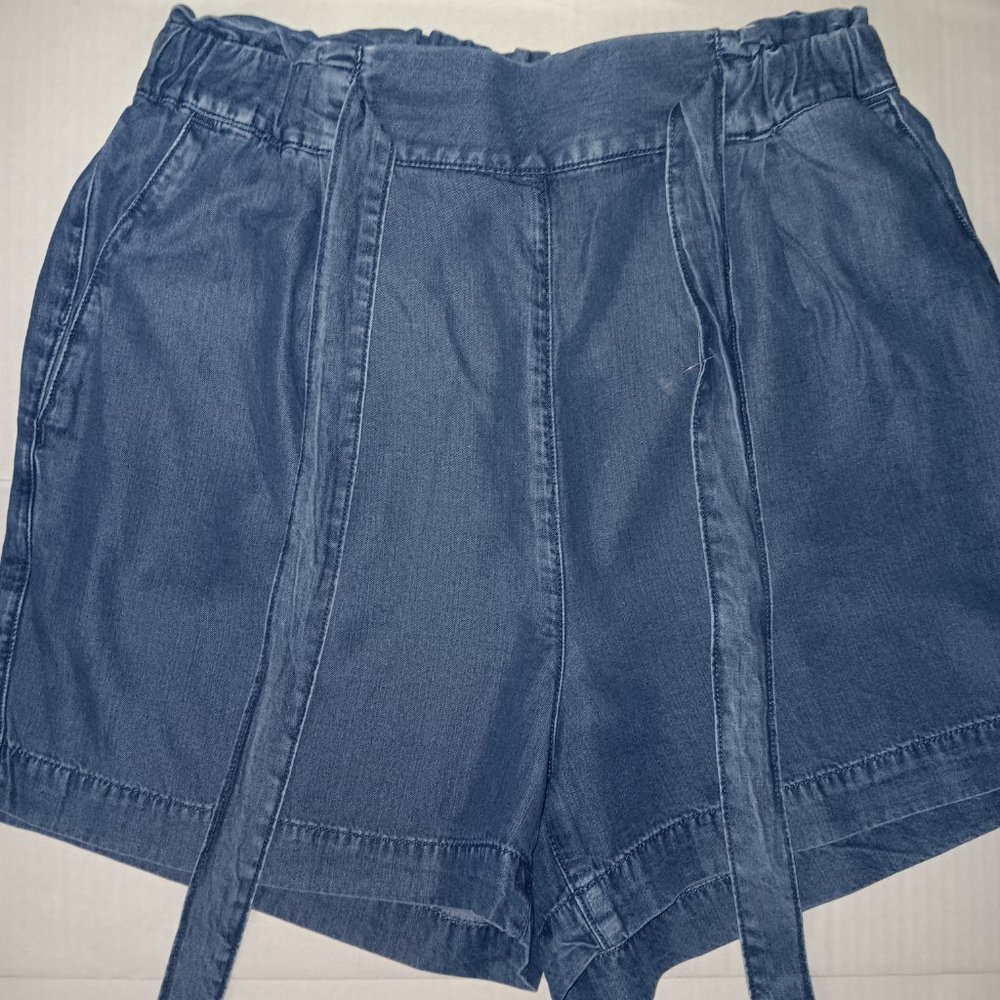 & DENIM WOMEN'S SHORTS